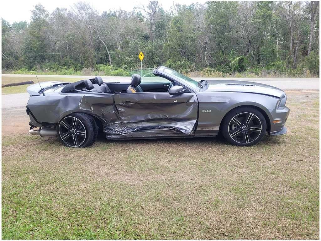 2011 - 2014 Ford Mustang GT Passenger Fuse Panel Cover Trim Dash 2785 - The Parts Farm