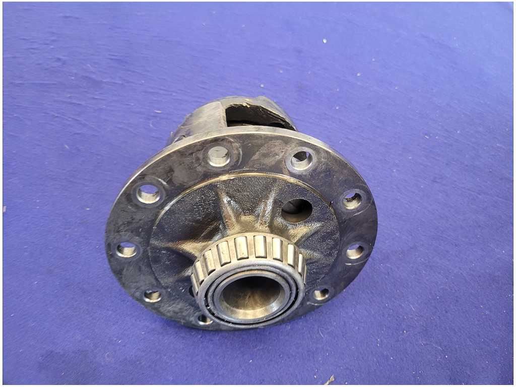 2011 - 2014 Ford Mustang GT S197 5.0L 8.8 31 Spline Differential Axle Chunk 2728 - The Parts Farm