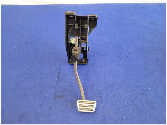 2011 - 2014 Ford Mustang GT S197 Brake Pedal Automatic Transmission A/T 2785 - The Parts Farm
