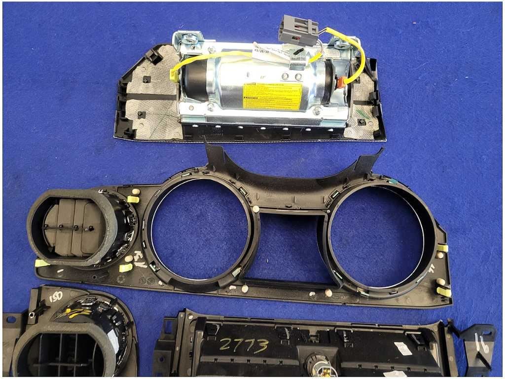 2011 - 2014 Ford Mustang GT S197 Dash Trim Kit Vent Molding Front 2773 - The Parts Farm