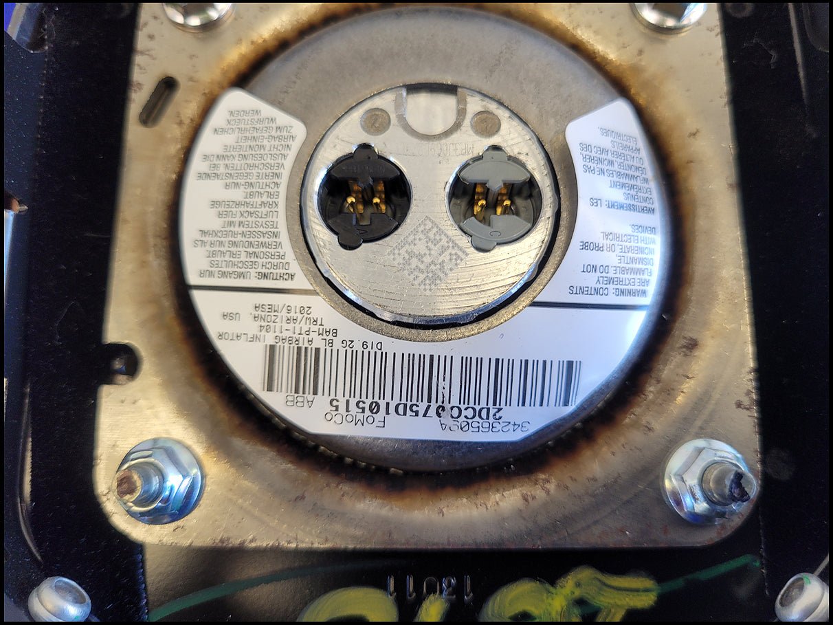 2011 - 2014 Ford Mustang GT S197 Driver Air Bag Steering Wheel Dash Front Trim 2670 - The Parts Farm