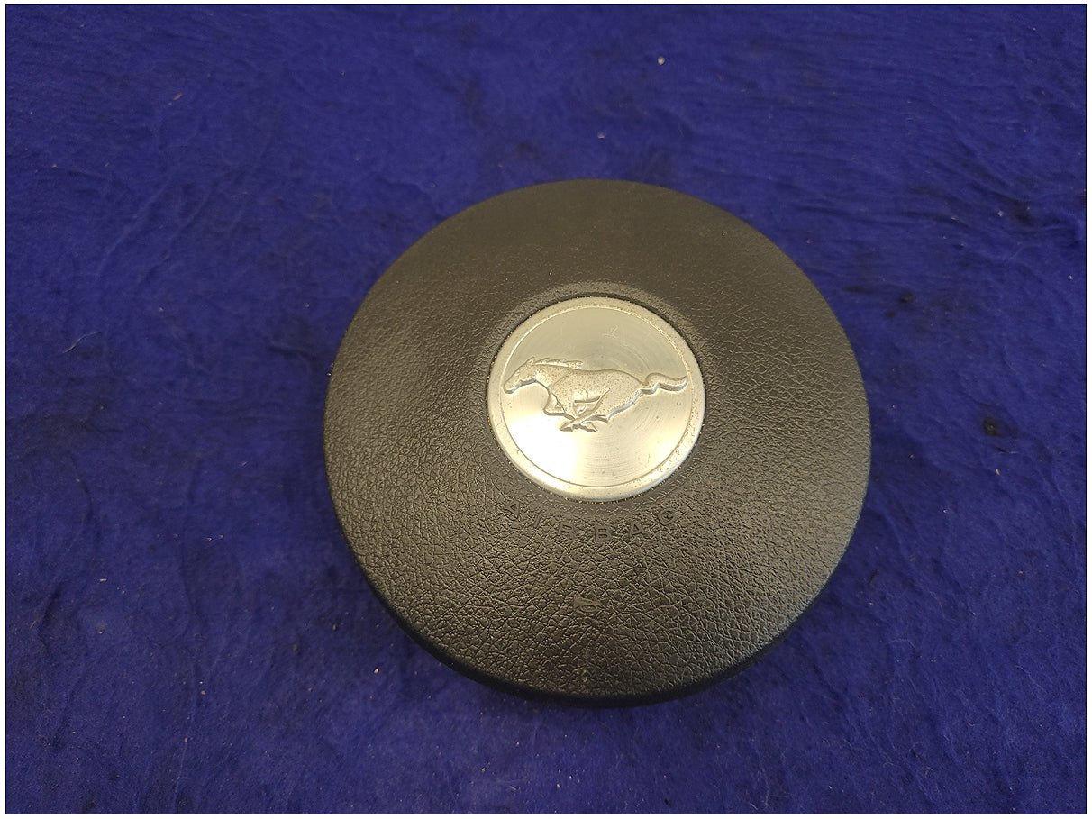 2011 - 2014 Ford Mustang GT S197 Driver Air Bag Steering Wheel Dash Front Trim 2754 - The Parts Farm