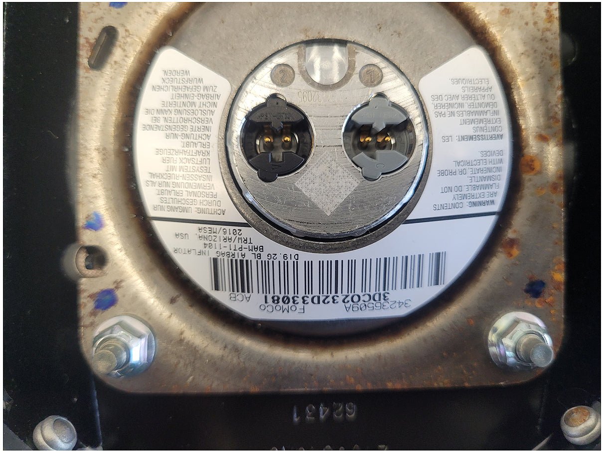 2011 - 2014 Ford Mustang GT S197 Driver Air Bag Steering Wheel Dash Front Trim 2754 - The Parts Farm