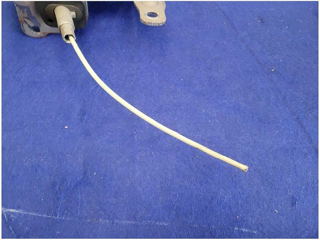 2011 - 2014 Ford Mustang GT S197 Emergency E Barke Handle Pull Console 2879 - The Parts Farm