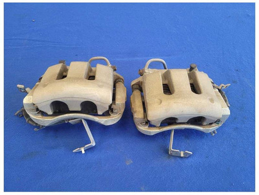 2011 - 2014 Ford Mustang GT S197 Pair Front Brake Caliper Pad Hose 2578 - The Parts Farm