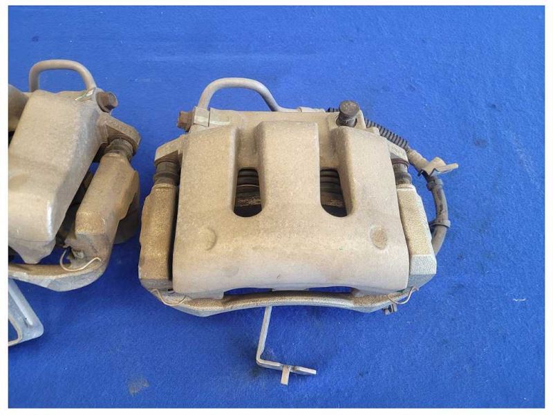 2011 - 2014 Ford Mustang GT S197 Pair Front Brake Caliper Pad Hose 2578 - The Parts Farm