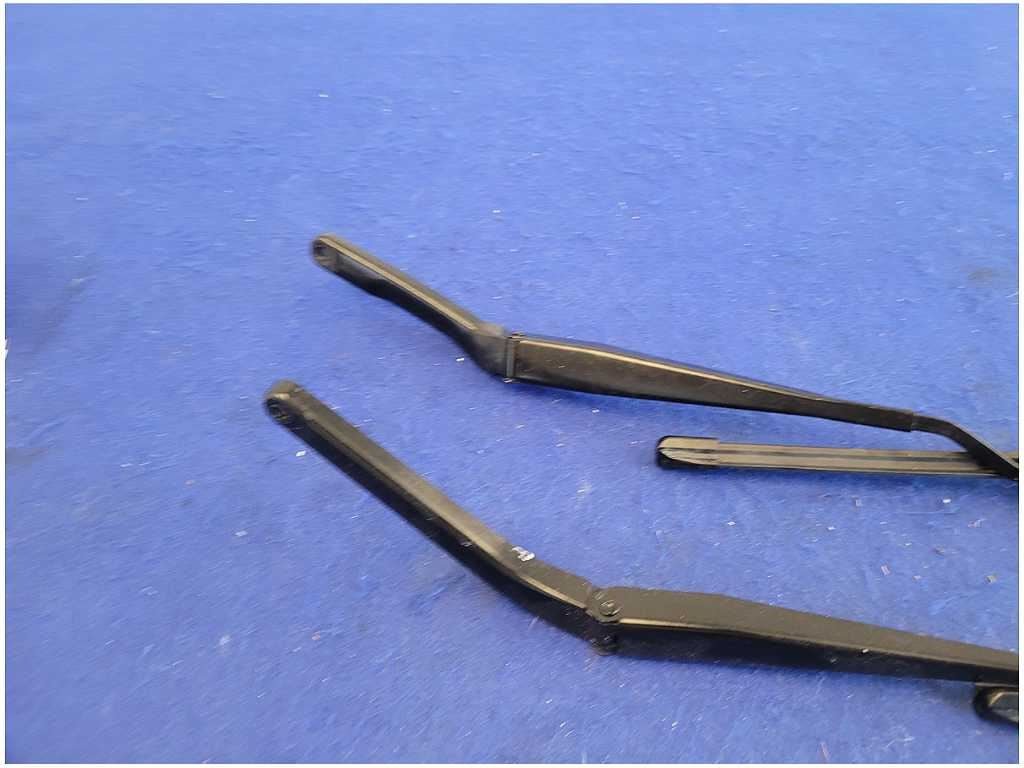2011 - 2014 Ford Mustang GT S197 Pair Front Windshield Wipers Blades Arms 2773 - The Parts Farm