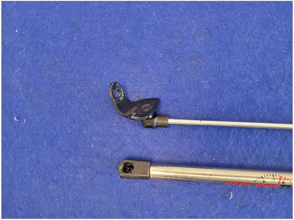 2011 - 2014 Ford Mustang GT S197 Pair Redline Hood Struts Hinges 2785 - The Parts Farm