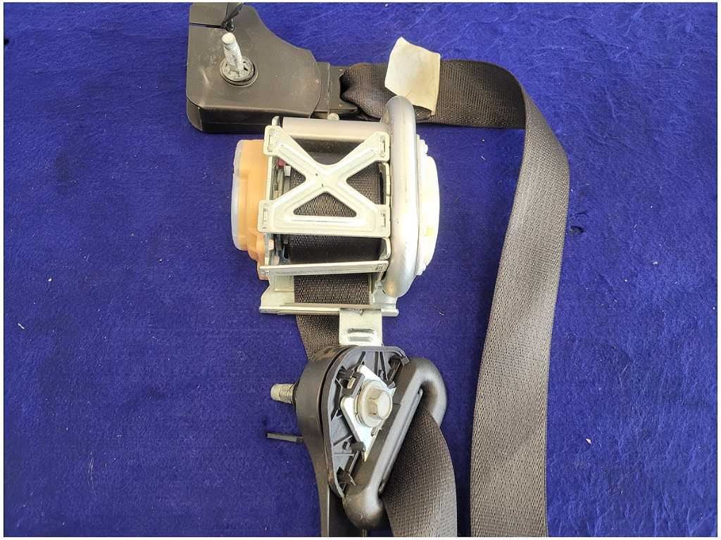 2011 - 2014 Ford Mustang GT S197 Passenger Front Seat Belt Retractor Coupe 2728 - The Parts Farm