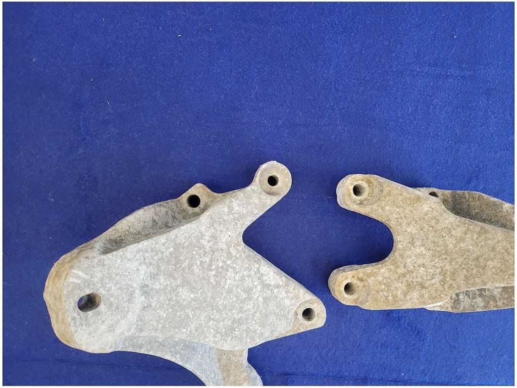 2011 - 2014 Mustang GT 5.0L Motor Mount Bracket Engine Pedestal LH RH Coyote - The Parts Farm