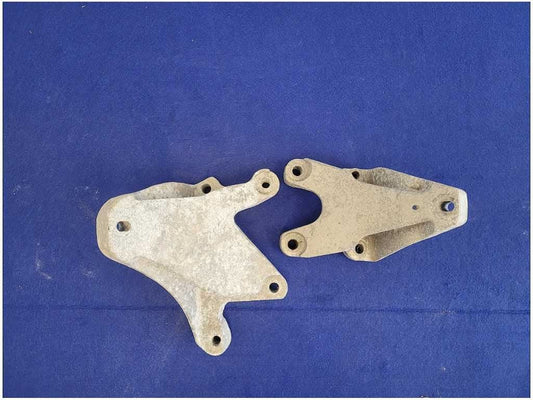 2011 - 2014 Mustang GT 5.0L Motor Mount Bracket Engine Pedestal LH RH Coyote - The Parts Farm