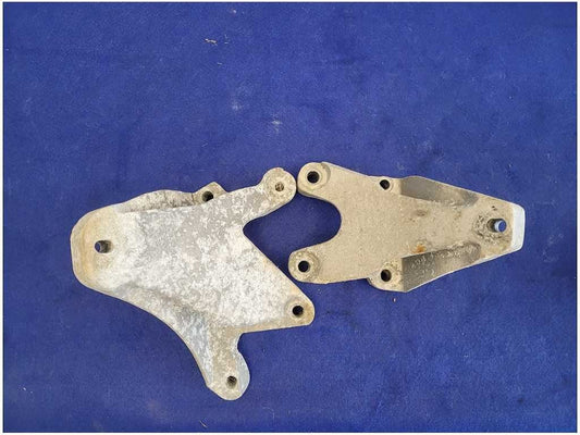 2011 - 2014 Mustang GT 5.0L Motor Mount Bracket Engine Pedestal LH RH Coyote - The Parts Farm