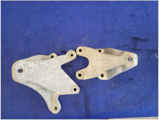 2011 - 2014 Mustang GT 5.0L Motor Mount Bracket Engine Pedestal LH RH Coyote - The Parts Farm
