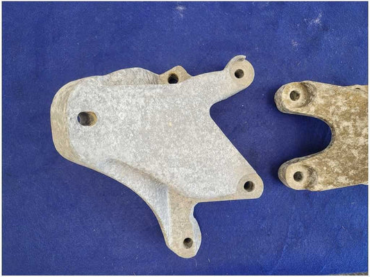 2011-2014 Mustang GT 5.0L Motor Mount Bracket Engine Pedestal LH RH Coyote