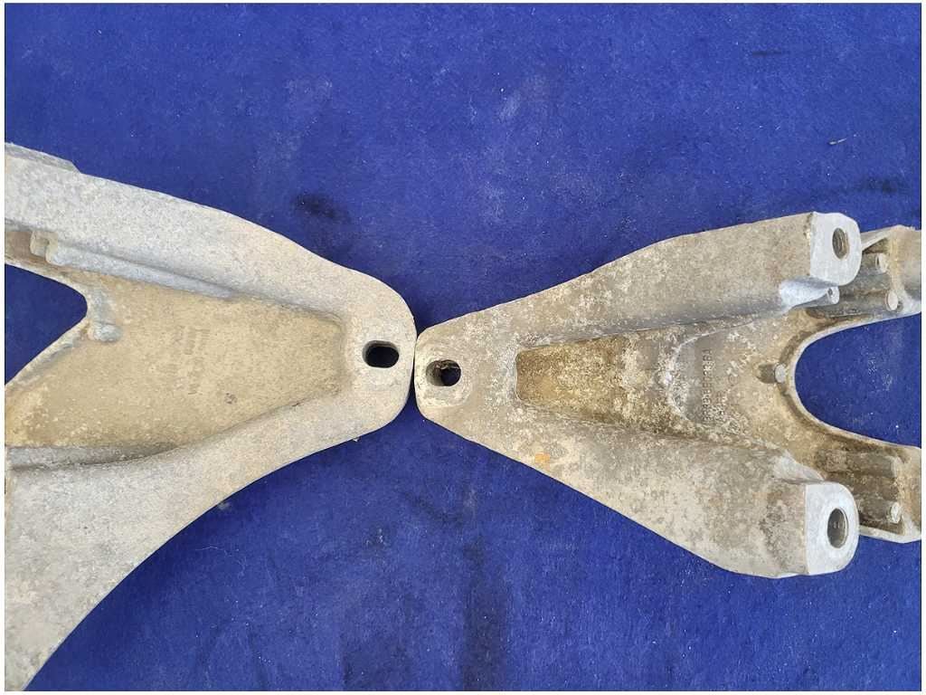 2011 - 2014 Mustang GT 5.0L Motor Mount Bracket Engine Pedestal LH RH Coyote - The Parts Farm