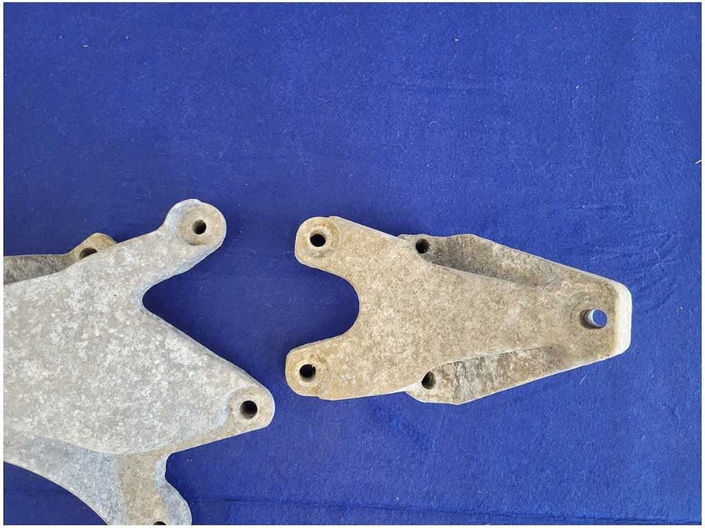2011 - 2014 Mustang GT 5.0L Motor Mount Bracket Engine Pedestal LH RH Coyote - The Parts Farm