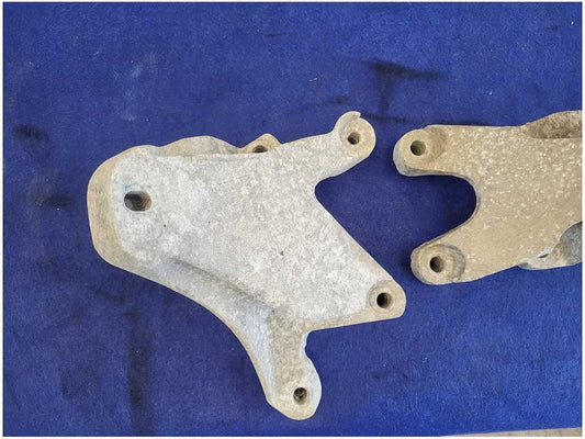 2011-2014 Mustang GT 5.0L Motor Mount Bracket Engine Pedestal LH RH Coyote