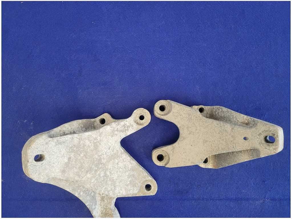 2011 - 2014 Mustang GT 5.0L Motor Mount Bracket Engine Pedestal LH RH Coyote - The Parts Farm