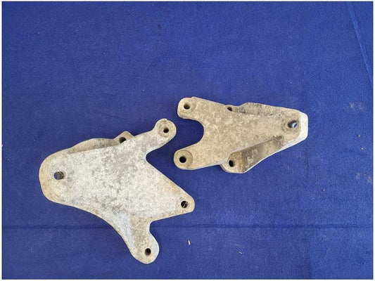 2011 - 2014 Mustang GT 5.0L Motor Mount Bracket Engine Pedestal LH RH Coyote - The Parts Farm