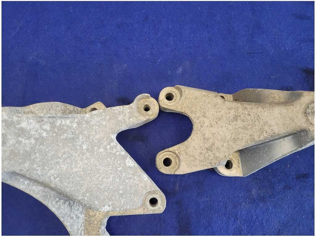 2011 - 2014 Mustang GT 5.0L Motor Mount Bracket Engine Pedestal LH RH Coyote - The Parts Farm