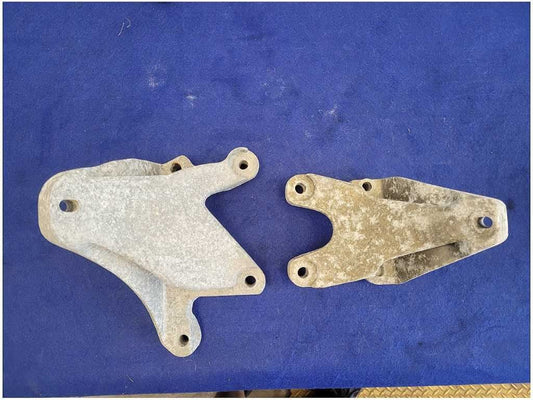 2011 - 2014 Mustang GT 5.0L Motor Mount Bracket Engine Pedestal LH RH Coyote - The Parts Farm
