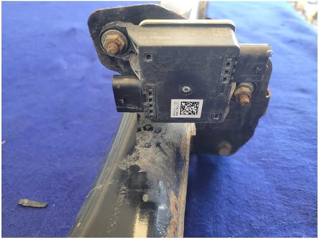 2011 - 2014 Porsche Cayenne 3.0L Diesel Crossmember Automatic Transmission 2465 - The Parts Farm