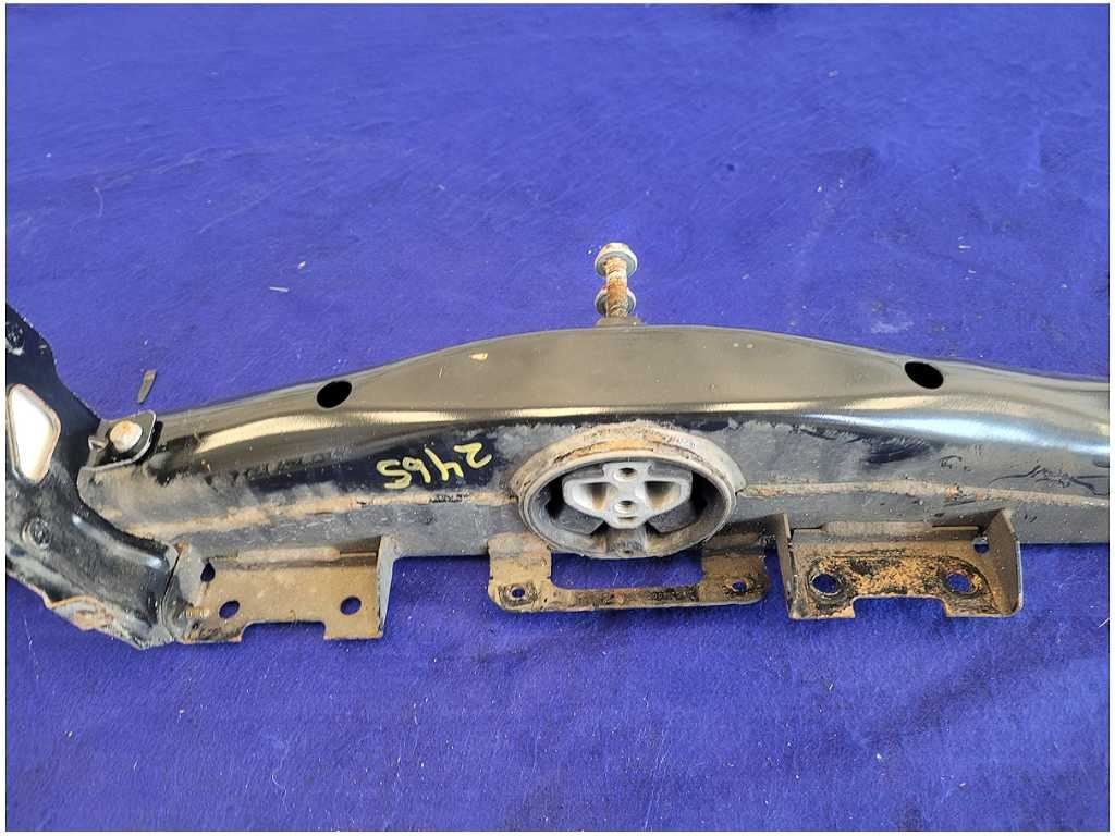 2011 - 2014 Porsche Cayenne 3.0L Diesel Crossmember Automatic Transmission 2465 - The Parts Farm