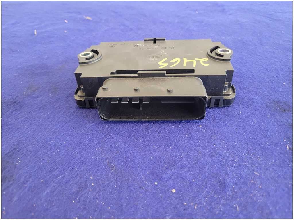2011 - 2014 Porsche Cayenne 3.0L Diesel Electric Parking Brake Module 2465 - The Parts Farm