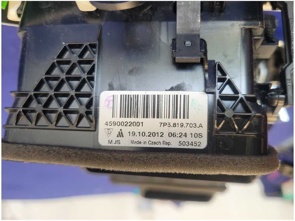 2011 - 2014 Porsche Cayenne 3.0L Diesel Front Dash Vents Trim Cover 2465 - The Parts Farm
