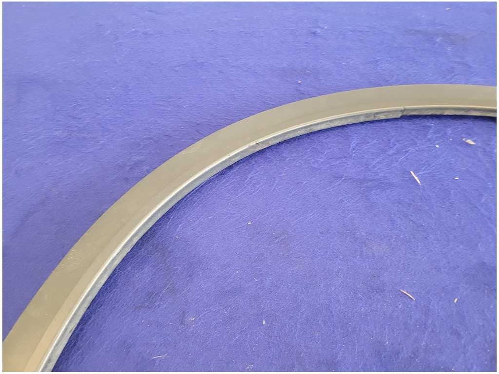 2011 - 2014 Porsche Cayenne 3.0L Diesel Passenger Front Fender Molding Lip 2465 - The Parts Farm