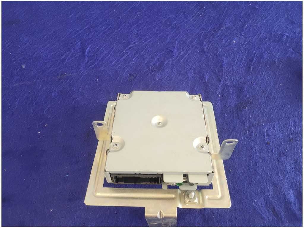 2011 - 2014 Porsche Cayenne 3.0L Diesel Rear View Camera Module 2465 - The Parts Farm