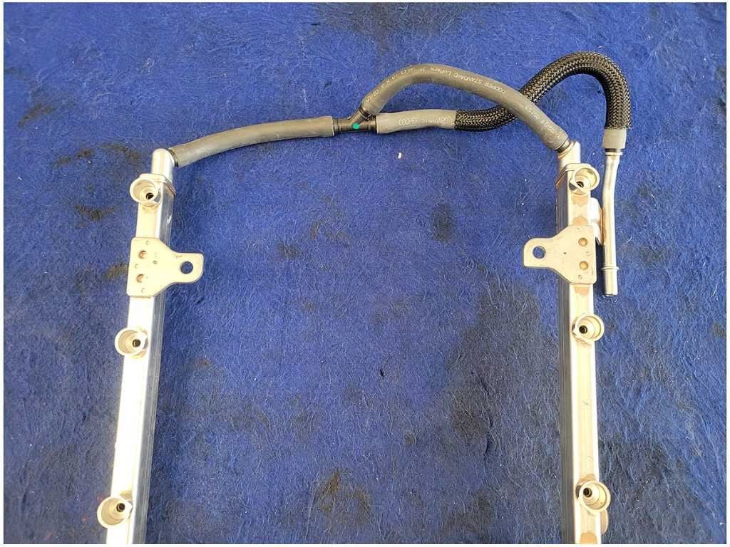 2011 - 2017 Ford Mustang GT S550 Fuel Rail Gas Line Coyote 5.0L V8 - The Parts Farm