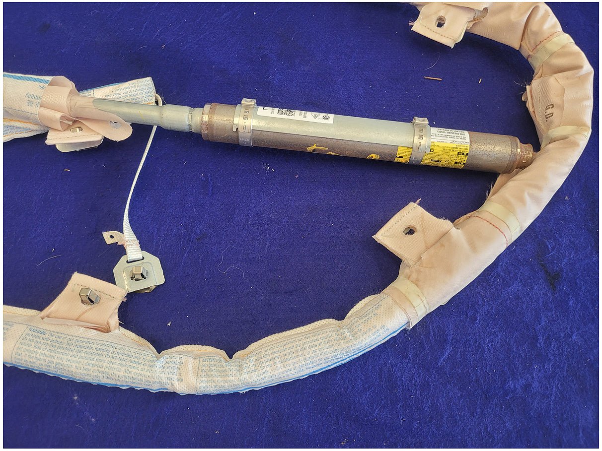 2011 - 2018 Porsche Cayenne S GTS Turbo Upper Passenger Roof Curtain Air Bag 2465 - The Parts Farm