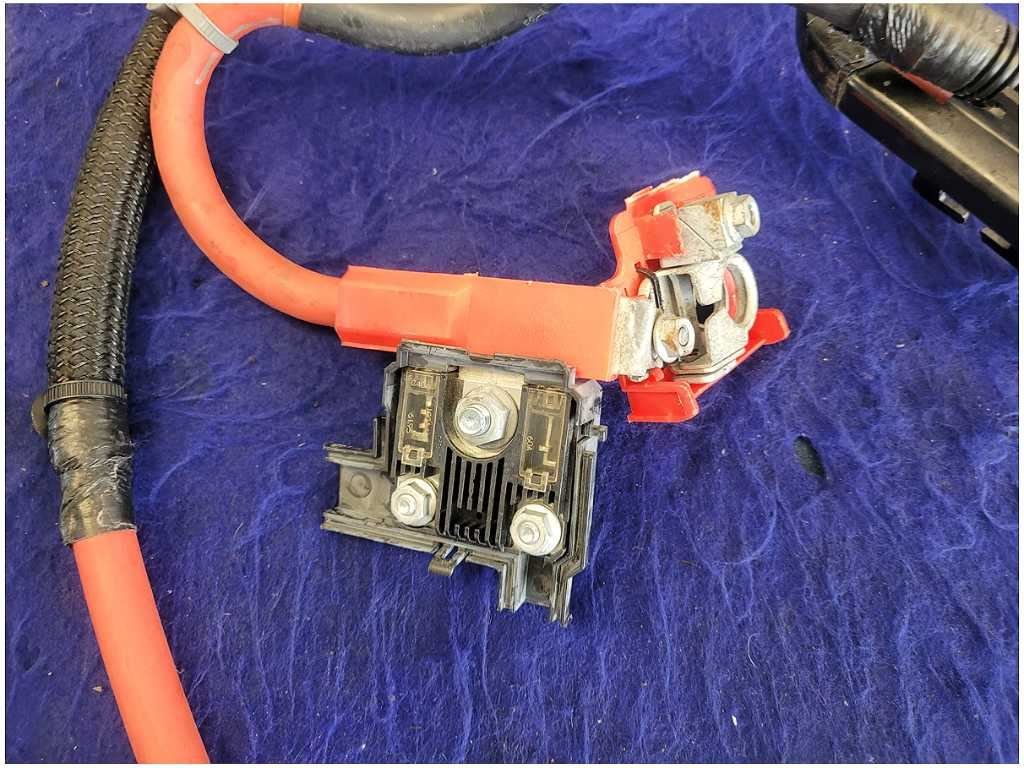 2011 Chevrolet Camaro SS 6.2L Battery Starter Harness Wire Plug Coupe M/T 2725 - The Parts Farm