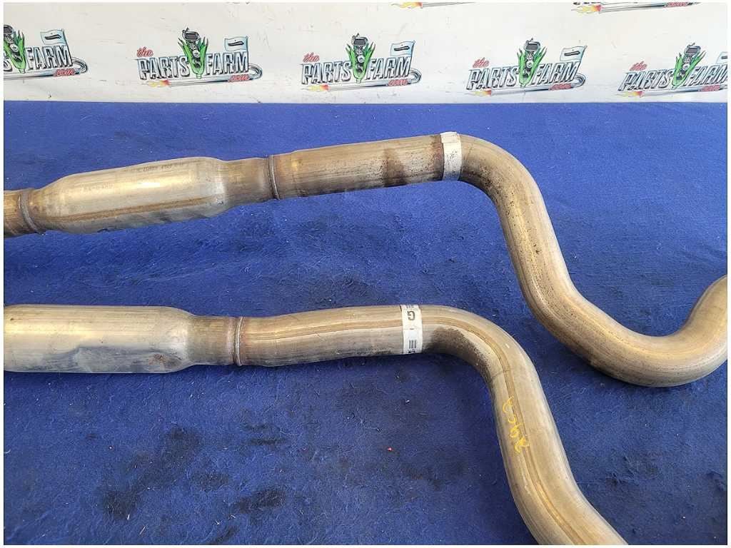2012-2013 Ford Mustang Boss 302 5.0L Pair Over Axle Pipes Exhaust Pipe 2902 - The Parts Farm