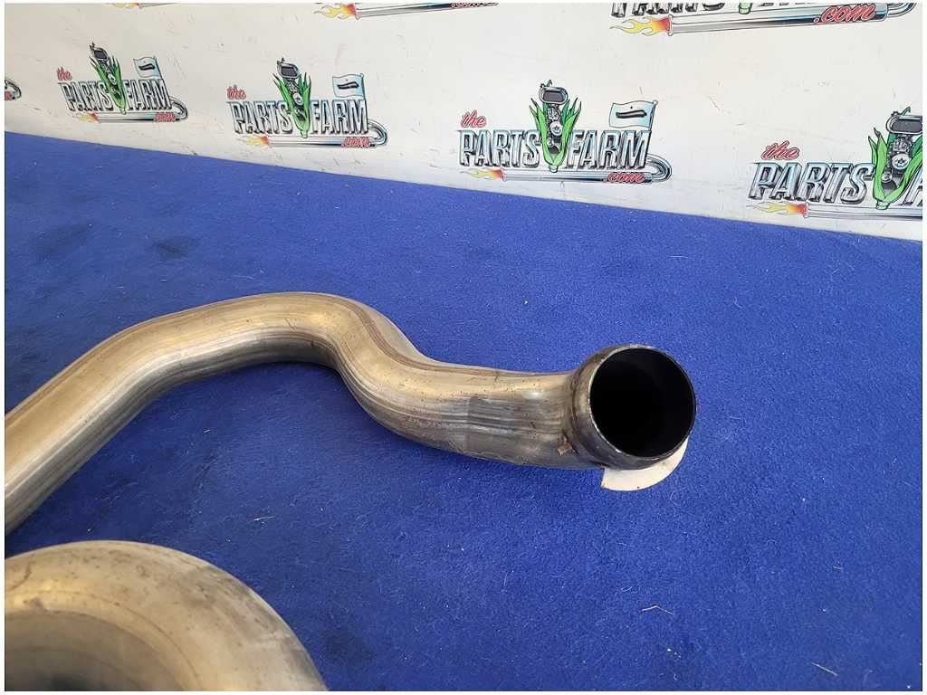 2012-2013 Ford Mustang Boss 302 5.0L Pair Over Axle Pipes Exhaust Pipe 2902 - The Parts Farm