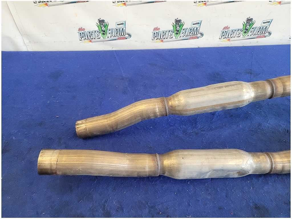 2012-2013 Ford Mustang Boss 302 5.0L Pair Over Axle Pipes Exhaust Pipe 2902 - The Parts Farm