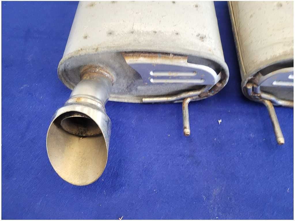 2012 - 2013 Ford Mustang Boss 302 5.0L Pair Rear Mufflers Tip Exhaust Pipe FH - The Parts Farm