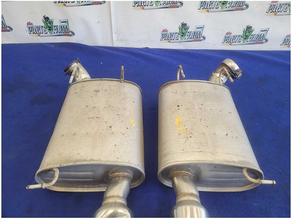 2012 - 2013 Ford Mustang Boss 302 Pair Mufflers Exhaust Tips *Dents* 2830 - The Parts Farm