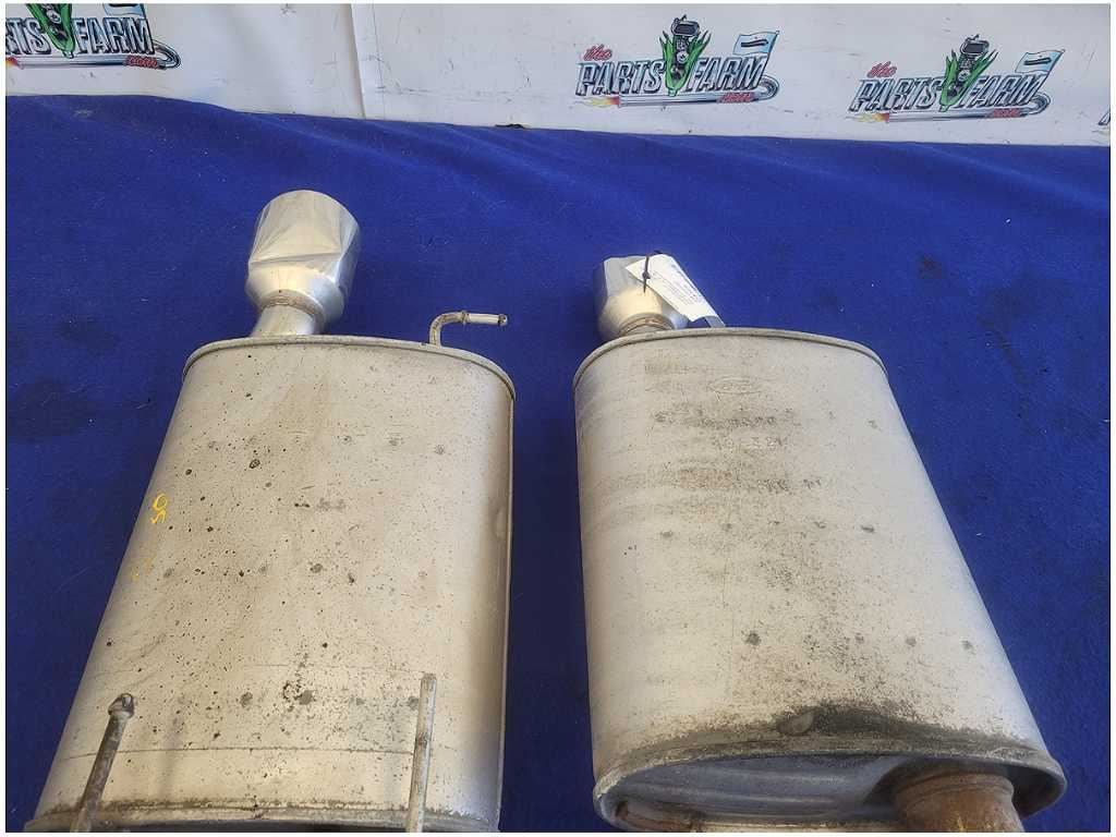 2012 - 2013 Ford Mustang Boss 302 Pair Mufflers Exhaust Tips *Dents* 2830 - The Parts Farm
