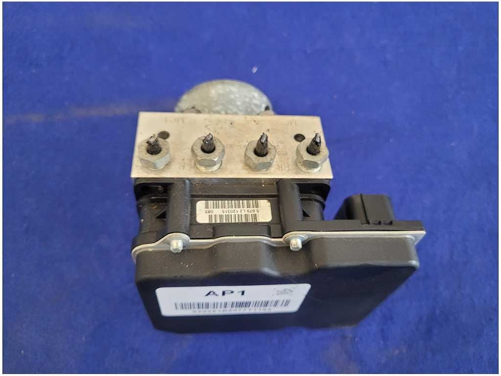 2012 - 2015 Chevrolet Camaro 1LE 6.2L ABS Module Anti - Lock Brake Pump M/T 2736 - The Parts Farm