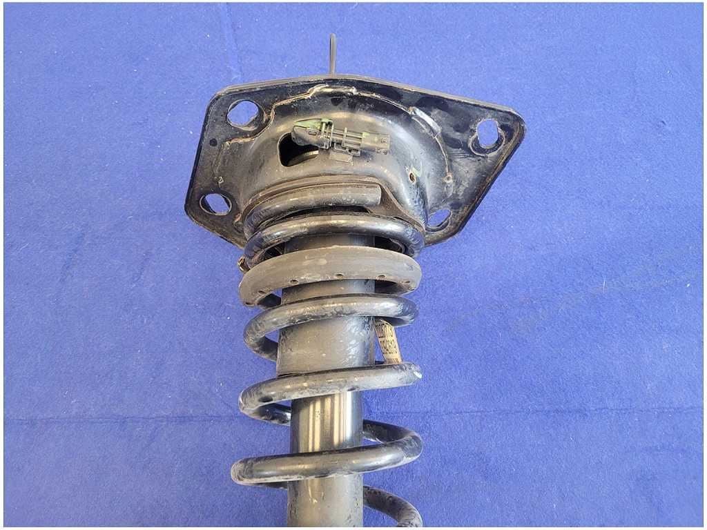 2012 - 2015 Chevrolet Camaro ZL1 6.2L Driver Left Magnetic Rear Shock Mount 2760 - The Parts Farm