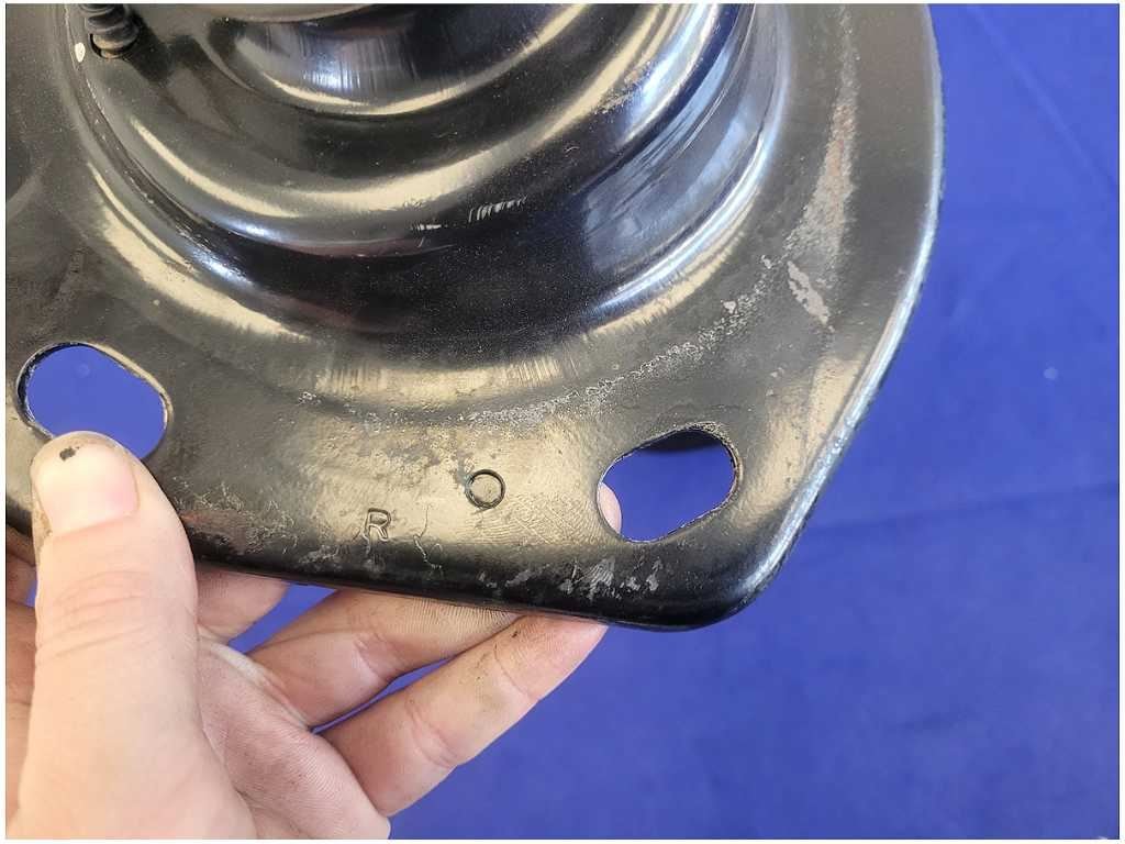 2012 - 2015 Chevrolet Camaro ZL1 6.2L Passenger Magnetic Rear Shock Mount 2760 - The Parts Farm
