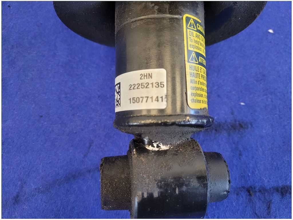 2012 - 2015 Chevrolet Camaro ZL1 6.2L Passenger Magnetic Rear Shock Mount 2760 - The Parts Farm
