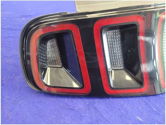 2013-2014 Ford Mustang GT Driver Rear Taillight Lamp Brake Lens 2714