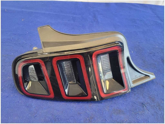 2013-2014 Ford Mustang GT Driver Rear Taillight Lamp Brake Lens 2901 - The Parts Farm