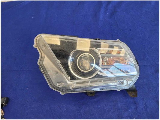2013 - 2014 Ford Mustang GT Front Driver Left Headlight Xenon HID Lamp 2879 - The Parts Farm
