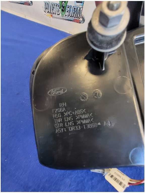 2013 - 2014 Ford Mustang GT Passenger Rear Taillight Lamp *For Parts" 2785 - The Parts Farm