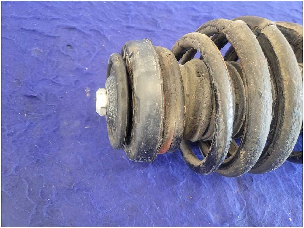2013 - 2015 Chevrolet Camaro SS Passenger Front Strut Spring Suspension 2719 - The Parts Farm