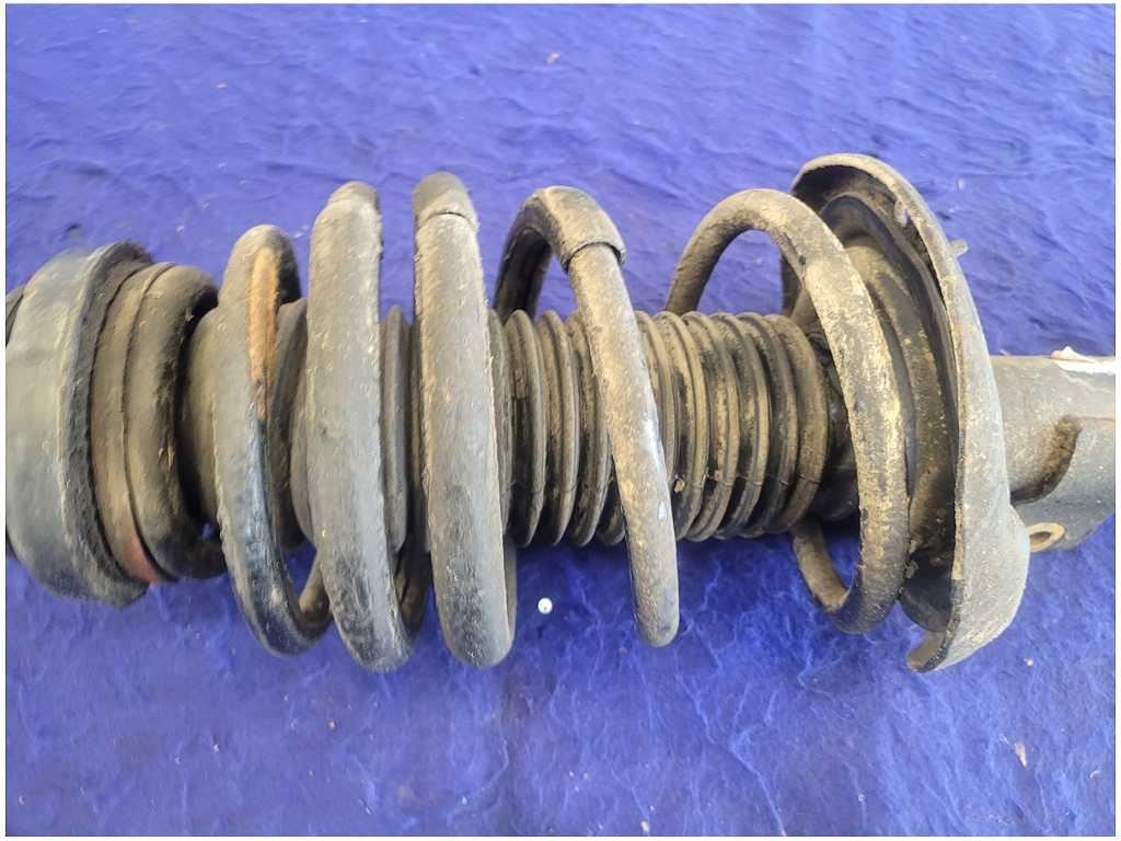 2013 - 2015 Chevrolet Camaro SS Passenger Front Strut Spring Suspension 2719 - The Parts Farm